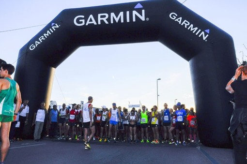 La partenza della scorsa edizione della mezza maratona di Chiavari