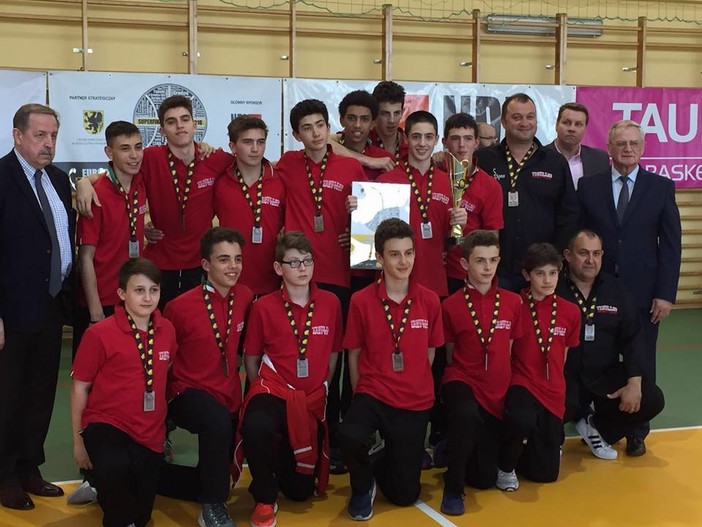 Gli Under 14 della Tigullio Sport Team di Santa Margherita, medaglia di bronzo all'Eybl