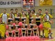 Nella foto, tratta da www.aurorabk.it, la prima squadra dell'Aurora Chiavari posa con le giovani cheerleaders