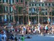 Un'immagine della prima rievocazione storica del Palio marinaro del Tigullio, andata in scena lo scorso anno a Santa Margherita, con protagoniste anche le &quot;scimmie&quot; impegnate nell'arrampicata
