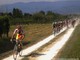 Gabriele Nicolini, del Gs Levante, tenta l'attacco sulle strade bianche di Casalguidi