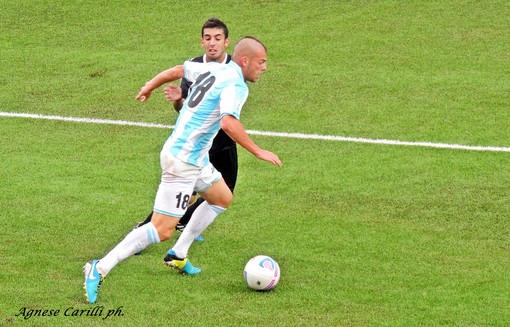 Simone Magnaghi in azione domenica scorsa contro il Venezia, per lui oggi un gol in amichevole con il Leivi (foto Agnese Carilli)