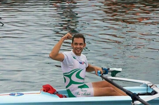 Il trentaquatrenne rapallese Marco Fabbi, in forza al Rowing Club "Agostino Moltedo" San Michele di Pagana, si è laureato, per la terza volta consecutiva, campione italiano di coastal rowing sul singolo Seniores