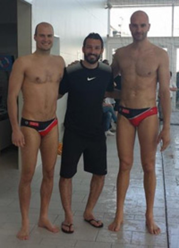 Fiorentini e Tempesti in mezzo a Zambrotta