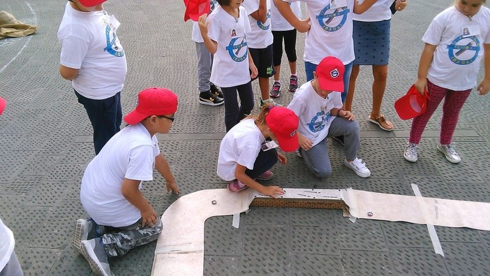 Bambini impegnati nei giochi di una volta in occasione del convegno organizzato nello scorso mese di settembre dalla Winner Volley Bambini impegnati nei giochi di una volta in occasione del convegno organizzato nello scorso mese di settembre dalla Winner Volley