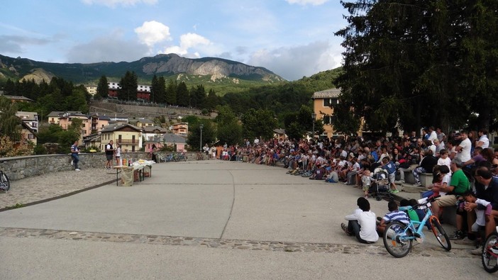 Un momento della premiazione dell'edizione 2015 delle Miniolimpiadi di Santo Stefano d'Aveto