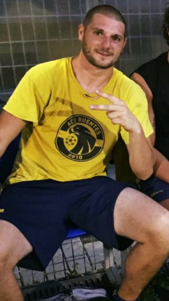 Matteo Melelli con la maglia della Ruentes