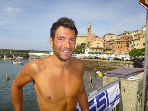 Edoardo Stochino, qui in una foto tratta dal suo profilo facebook, bronzo europeo nella 25 km di nuoto in acque libere