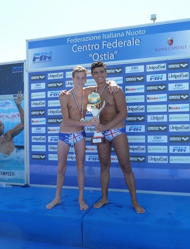 Jacopo Chiavaccini e Gabriele Bussone festeggiano ad Ostia la conquista del Trofeo delle Regioni con la rappresentativa ligure Under 14
