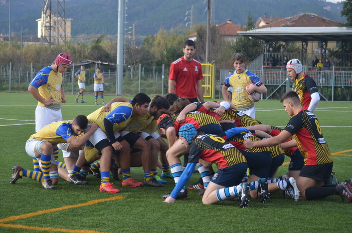 Gli Under 18 della FTGI Pro Recco Spezia in campo contro il VII Torino a La Spezia (per la foto si ringrazia il VII Torino) Gli Under 18 della FTGI Pro Recco Spezia in campo contro il VII Torino a La Spezia (per la foto si ringrazia il VII Torino)