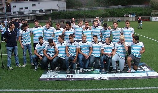 L'Under 18 della Pro Recco Rugby il giorno della presentazione ufficiale