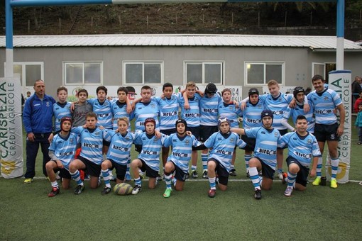 Nella foto di Marcello Zerba gli Under 14 della Pro Recco Rugby con la muova maglia di gioco