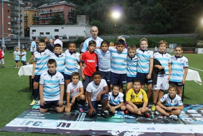 Gli Under 12 della Pro Recco Rugby, il giorno della presentazione ufficiale di tutte le squadre della società, in una foto di Luigi Galli Gli Under 12 della Pro Recco Rugby, il giorno della presentazione ufficiale di tutte le squadre della società, in una foto di Luigi Galli