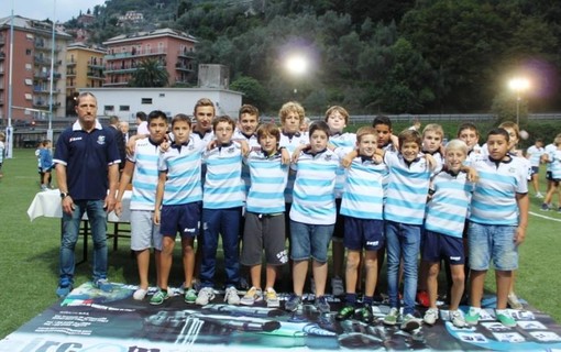 Gli Under 14 della Pro Recco, il giorno della presentazione ufficiale di tutte le squadre biancocelesti, in una foto di Luigi Galli