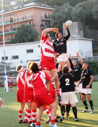 Un'azione in touche della Tigullio Rugby Rapallo di serie C, in una foto di Luigi Galli Un'azione in touche della Tigullio Rugby Rapallo di serie C, in una foto di Luigi Galli