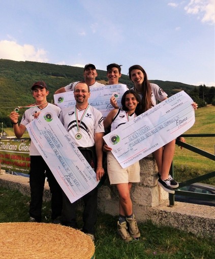 Gli Arcieri del Tigullio che hanno preso parte alle finali del Grand Prix in Umbria