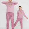 Family matching con Noidinotte: pigiami natalizi per donna, uomo e bambino Family matching con Noidinotte: pigiami natalizi per donna, uomo e bambino