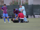 L'arbitro a terra, infortunato. (foto SvSport.it)